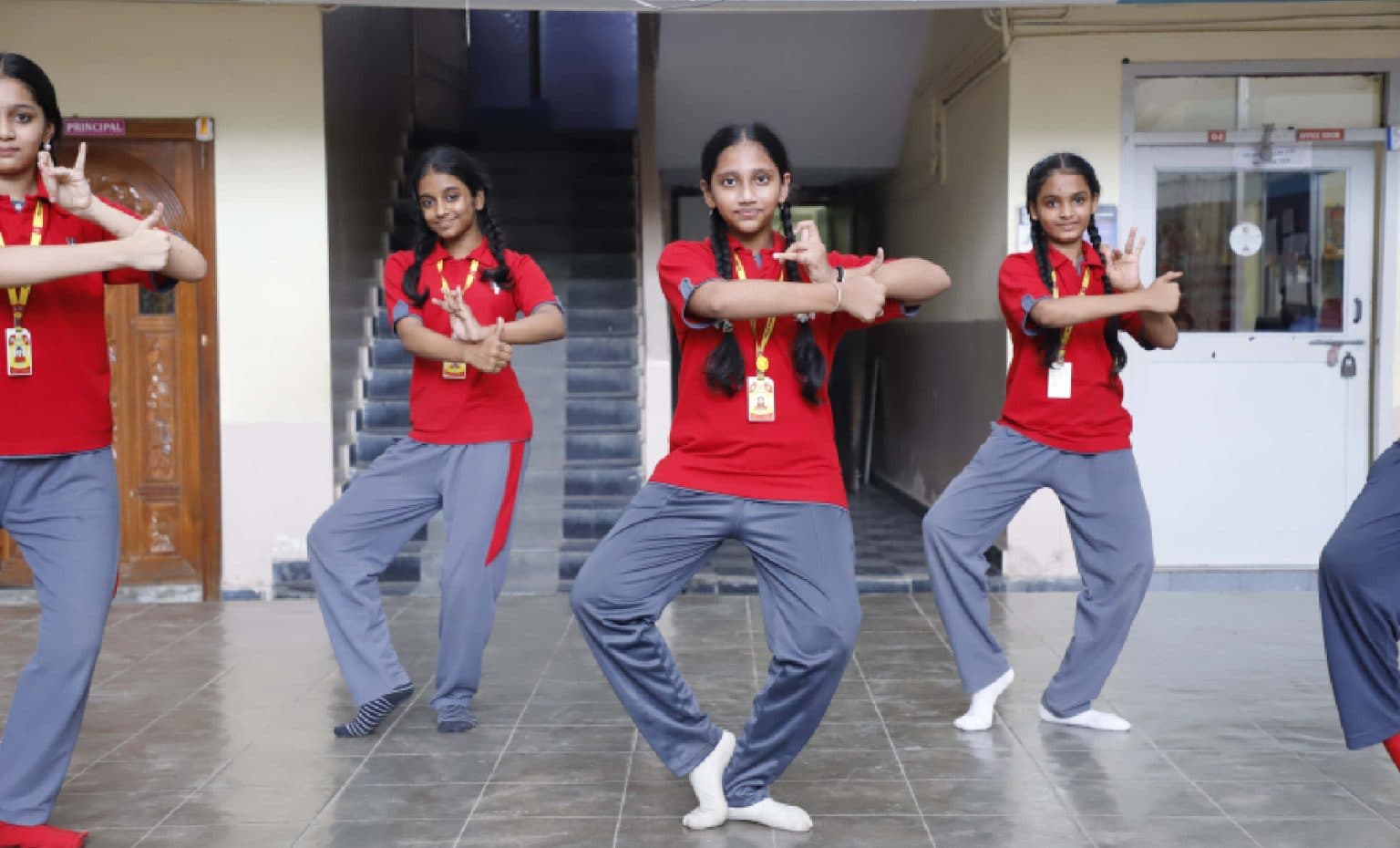 Vels Talent Zone slide 1